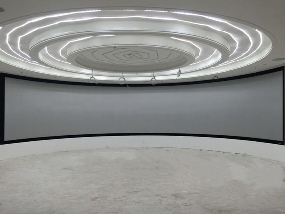 Ultime notizie aziendali su Che cosa è schermo di proiezione curvo simulazione