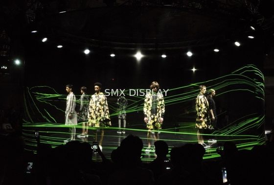 Qualità Trasparenza in tensione invisibile della proiezione 78% dell'ologramma del setaccio a maglie dell'ologramma 3D Fabbrica